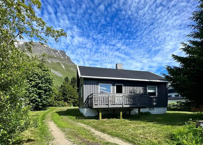 Lyngen House